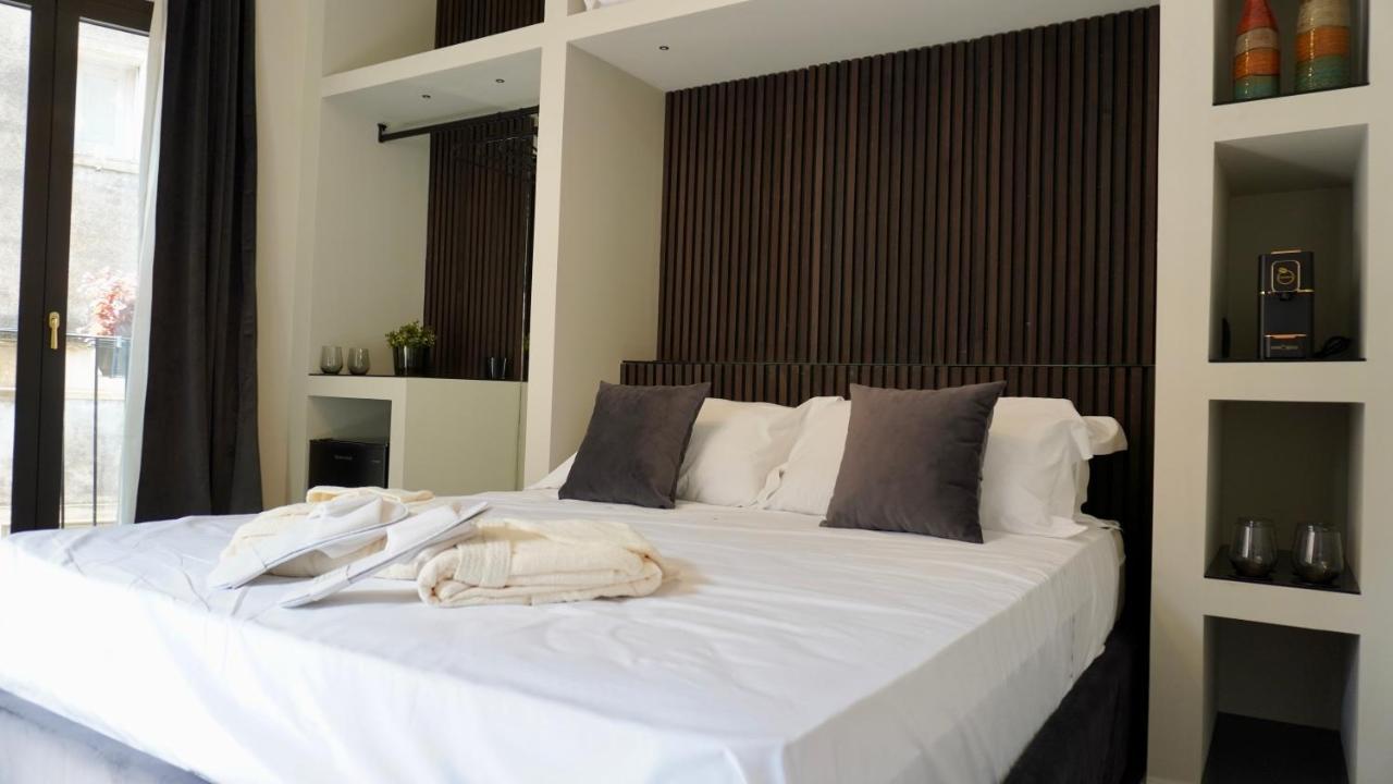 Vicolo San Gaetano -Luxury Rooms- Catánia Buitenkant foto