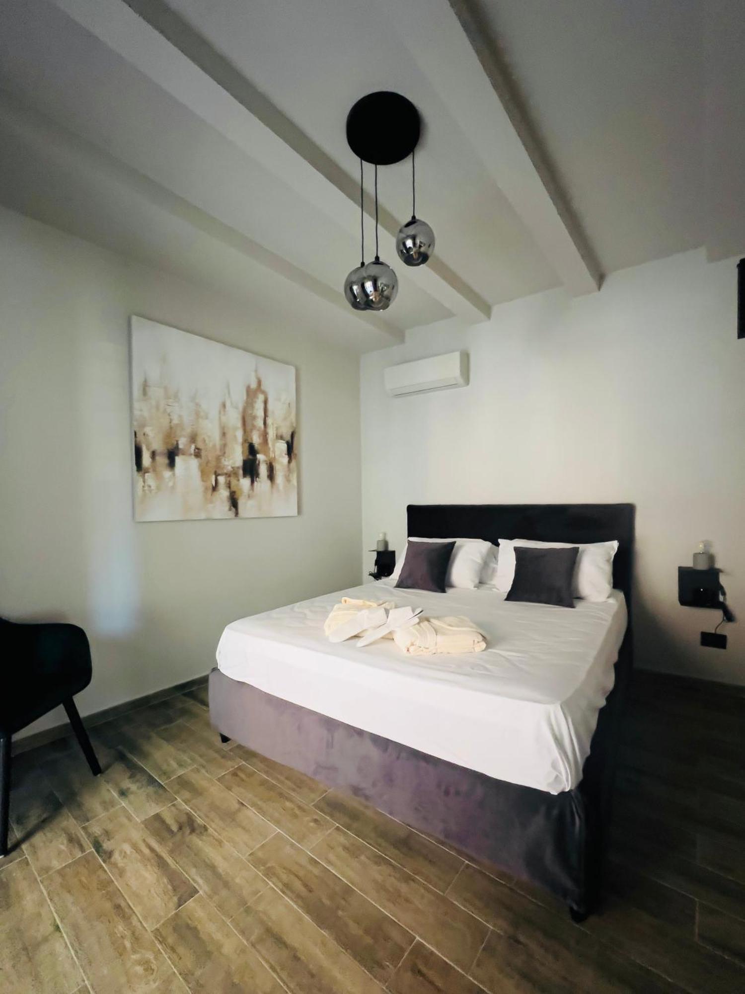 Vicolo San Gaetano -Luxury Rooms- Catánia Buitenkant foto
