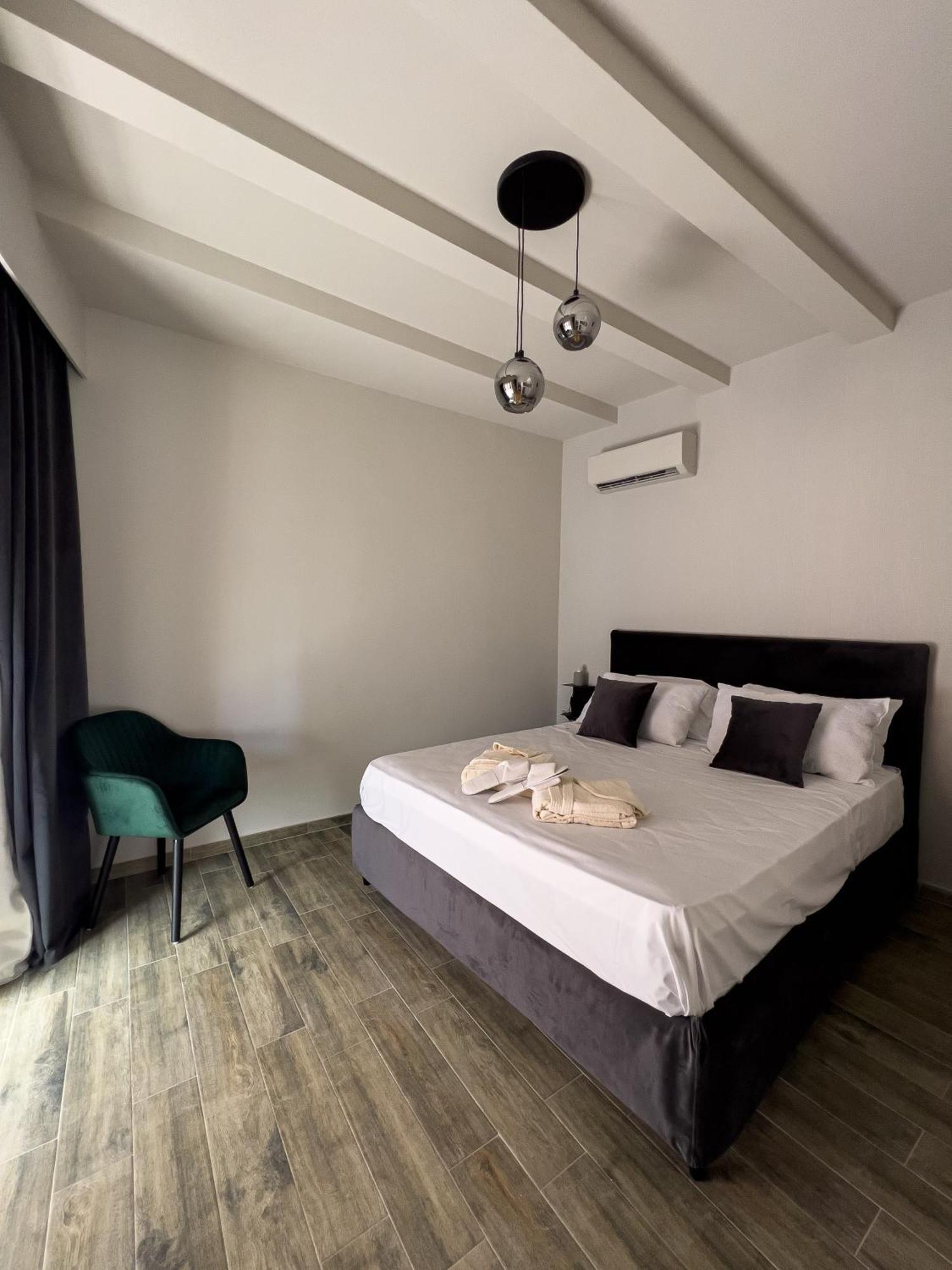 Vicolo San Gaetano -Luxury Rooms- Catánia Buitenkant foto